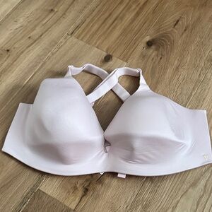 Victoria's Secret Soft Pink Crossback Bra